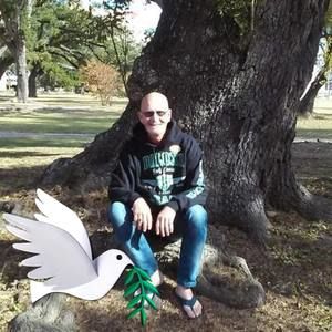 Meet your Posher, Kenneth